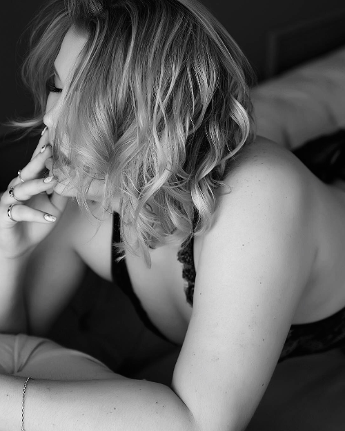 Alice Evans | Available Angels